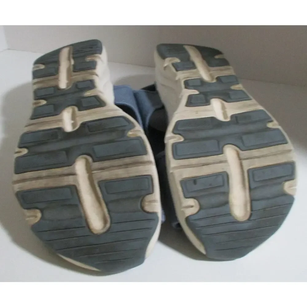 Sketchers Women's Blue Arch Fit Sandals Size 8